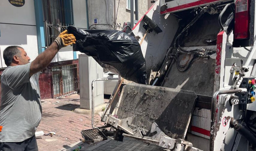 Kötü koku ihbarı ekipleri harekete geçirdi! Ceset var sandılar: Eve giren polis şoke oldu - 3. Resim