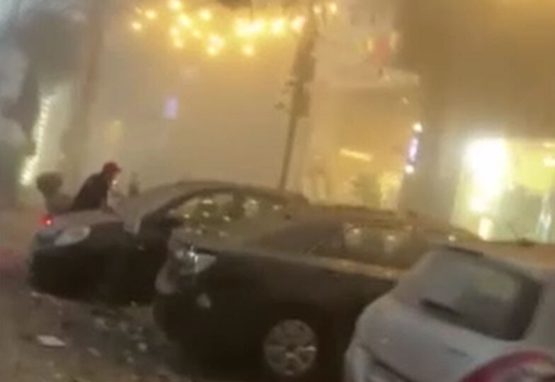 Orta Doğu'da savaş başlıyor! İsrail Lübnan'ın başkenti Beyrut'u vurdu Orta Doğu'da savaş başlıyor! İsrail Lübnan'ın başkenti Beyrut'u vurdu - 6. Resim