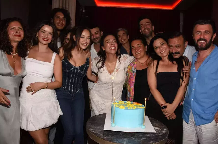 Yeşim Ceren Bozoğlu 1 yılda 60 kilo vermişti! Son hali görenleri şaşırttı - 2. Resim