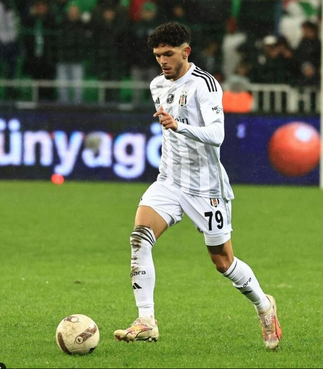 Beşiktaş, Sakaryaspor maçında sakatlanan Serkan Emrecan Terzi'nin son durumunu açıkladı - 1. Resim