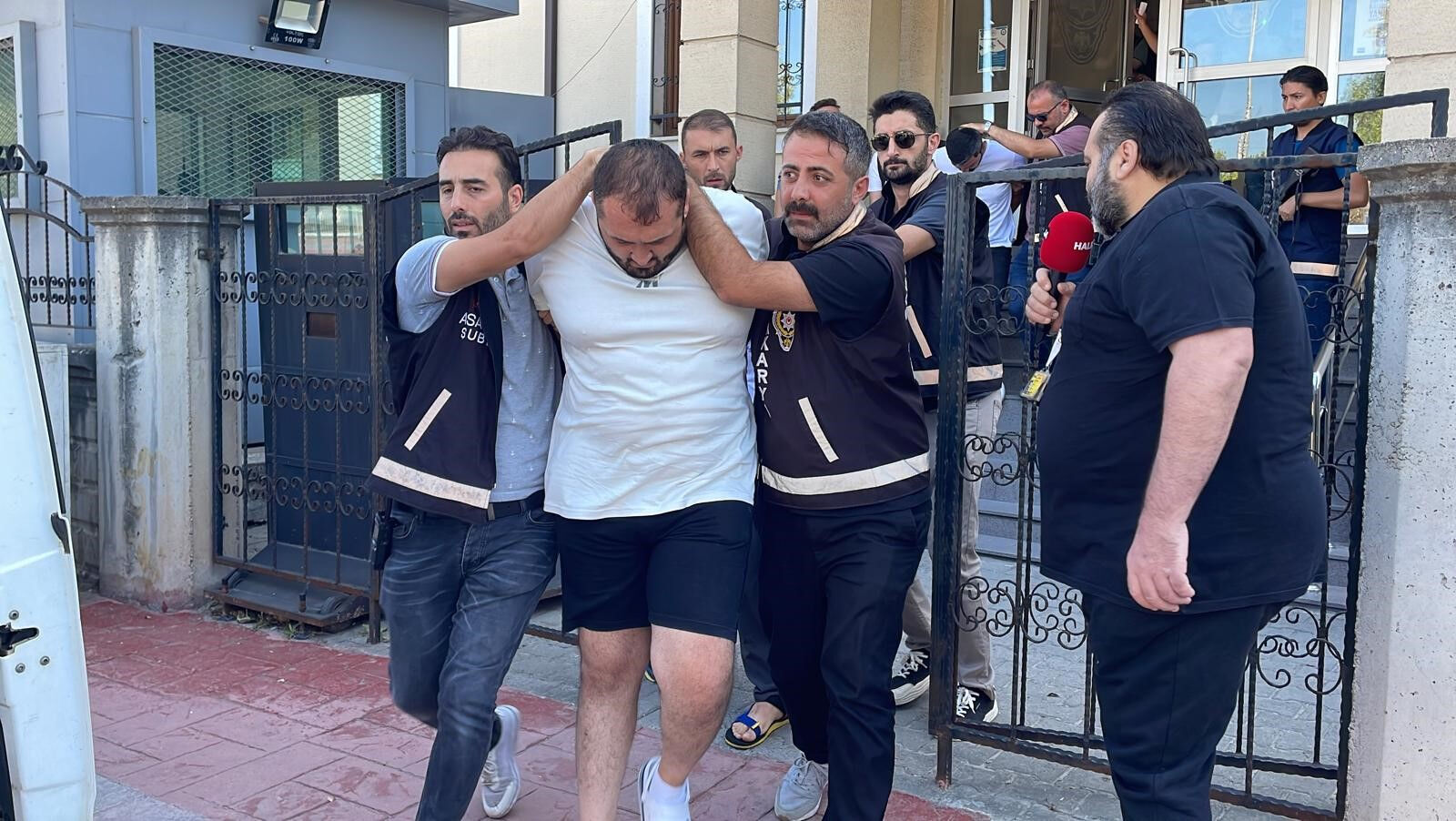 Eski AK Partili Belediye Başkanı Ahmet Soğuk cinayetinde &ccedil;arpıcı detaylar! Her şeyi ilmek ilmek işlemişler - 2. Resim