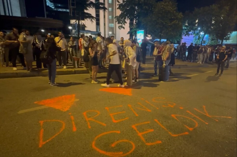 İsrail'in İstanbul Başkonsolosluğu önünde İsmail Haniye protestosu İsrail'in İstanbul Başkonsolosluğu önünde İsmail Haniye protestosu - 3. Resim