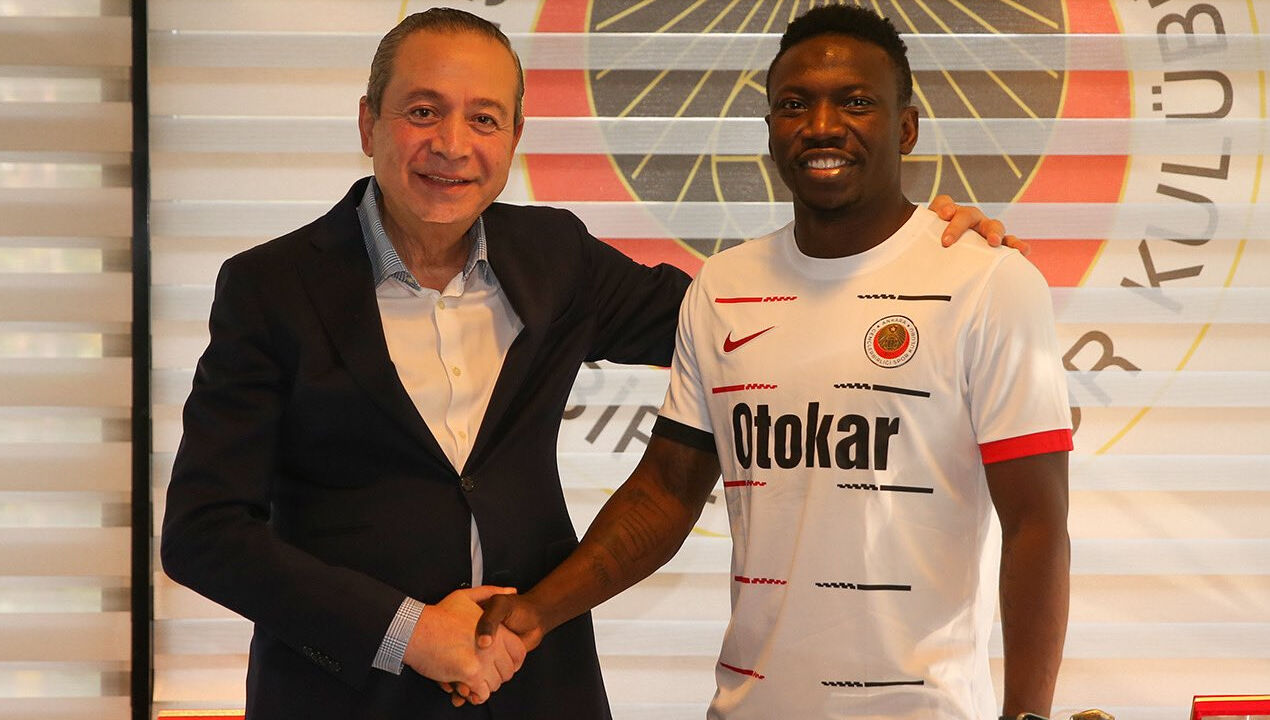 Galatasaray’ın eski futbolcusu Etebo, TFF 1.Lig ekibine transfer oldu Galatasaray’ın eski futbolcusu Etebo, TFF 1.Lig ekibine transfer oldu - 1. Resim