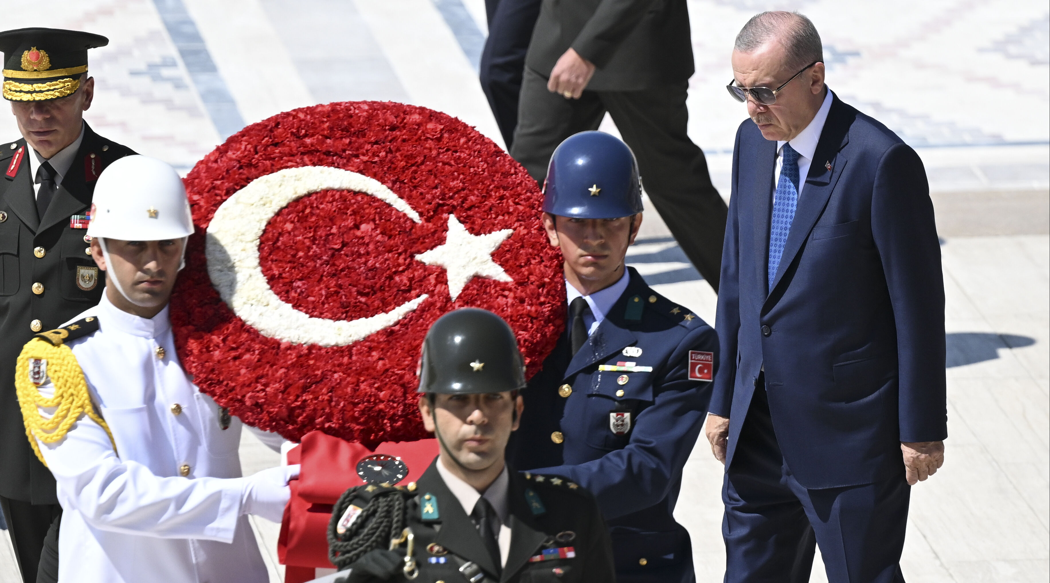 Erdoğan'dan emperyalizme yazılı mesaj: Yayılmacı emeller için tedbirimizi alıyoruz Erdoğan'dan emperyalizme yazılı mesaj: Yayılmacı emeller için tedbirimizi alıyoruz - 1. Resim