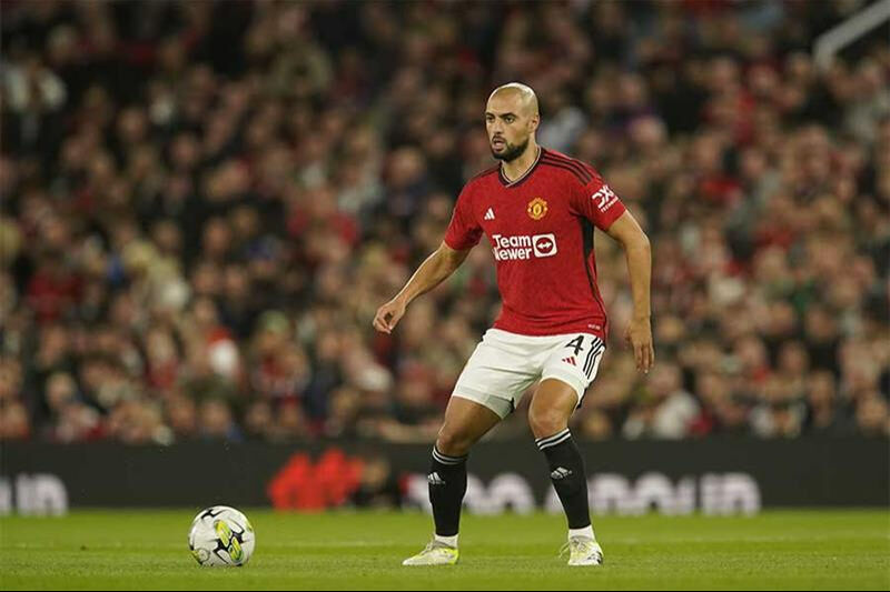Fenerbahçe'den Faslı yıldız Sofyan Amrabat'a 4 yıllık teklif! Mourinho'dan transfer telefonu... Fenerbahçe'den Faslı yıldız Sofyan Amrabat'a 4 yıllık teklif! Mourinho'dan transfer telefonu... - 1. Resim