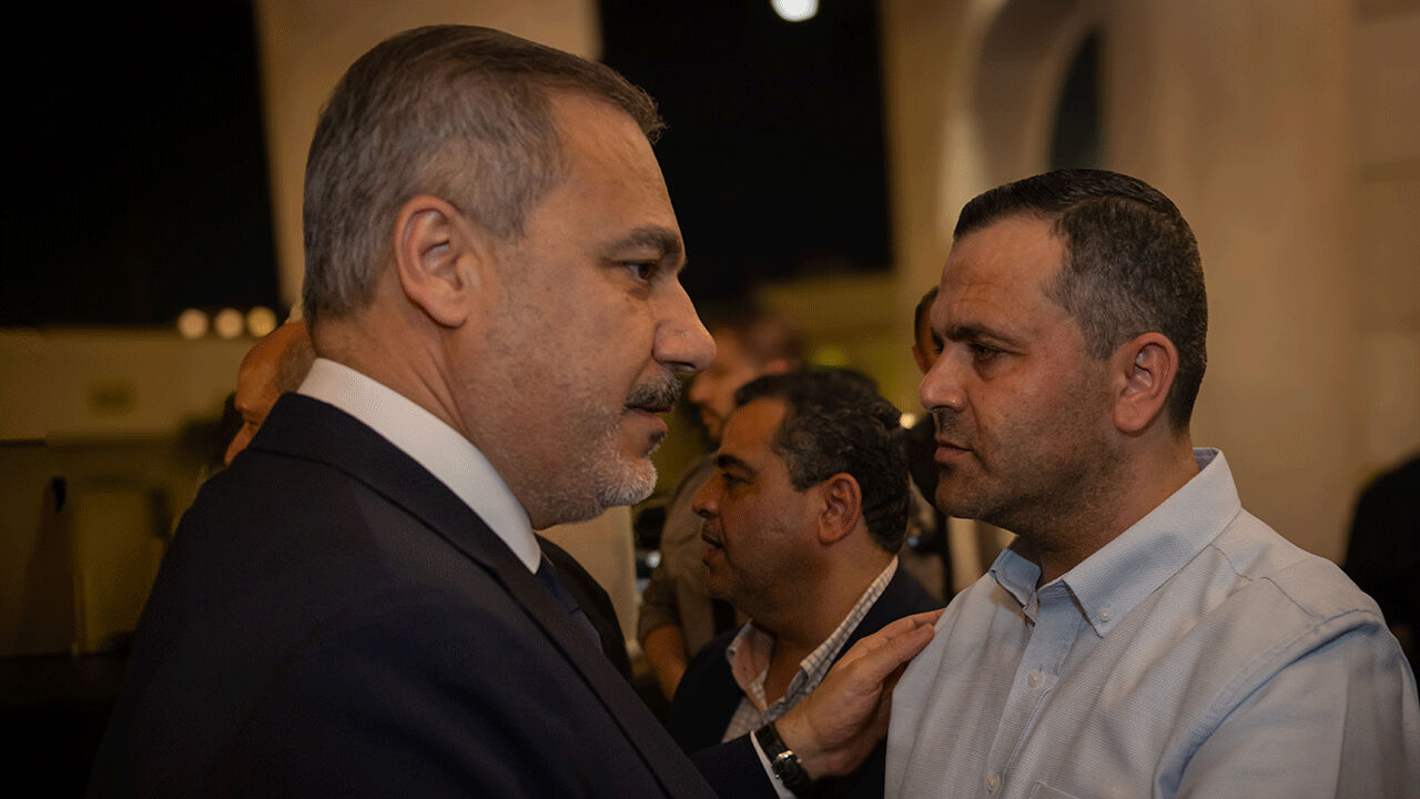 Hamas'a taziye ziyareti! Bakan Fidan, Halid Meşal ile görüştü Hamas'a taziye ziyareti! Bakan Fidan, Halid Meşal ile görüştü - 2. Resim