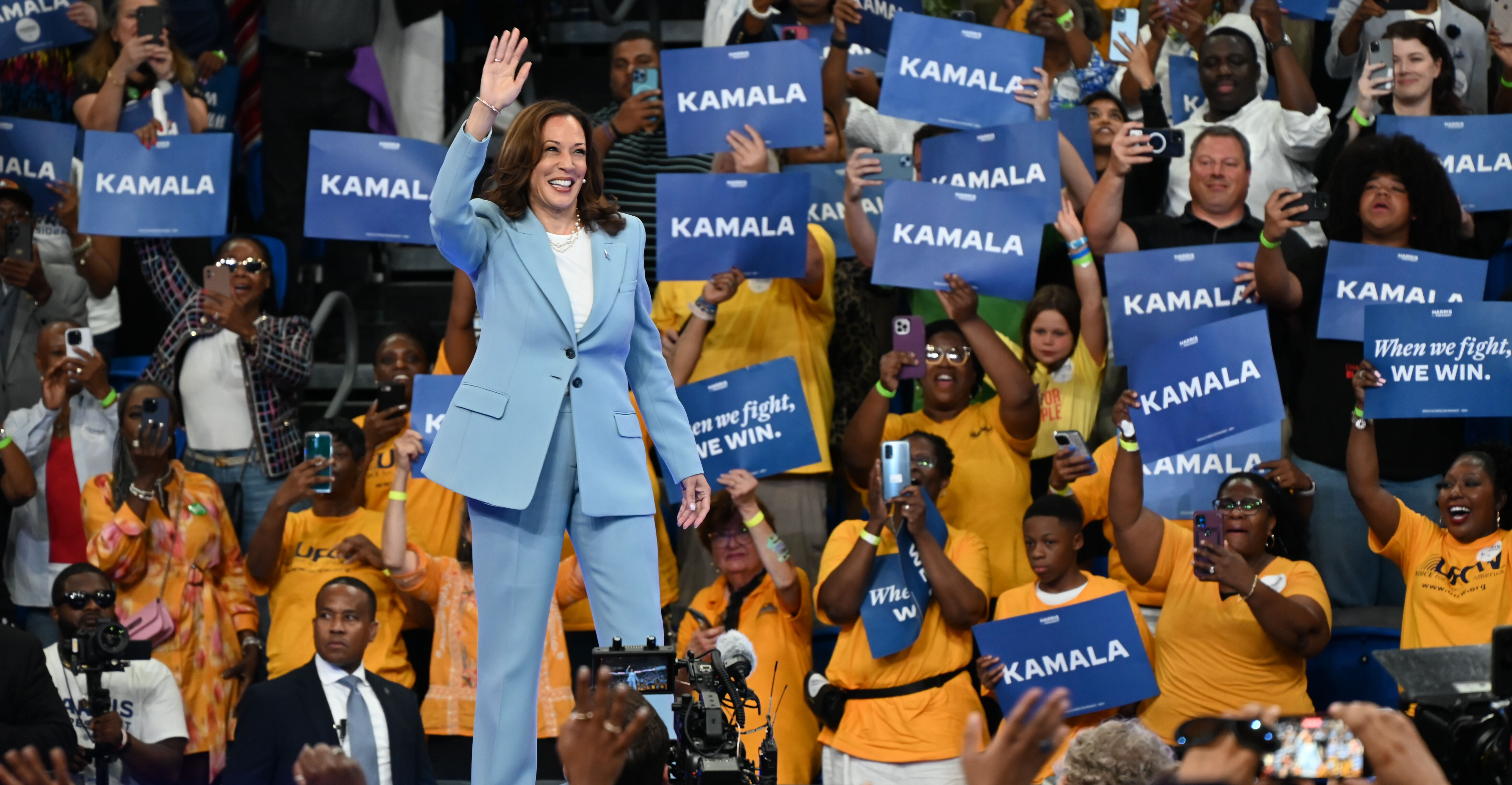 ABD Başkan adayı Trump, Kamala Harris ile karşı karşıya gelmeyi kabul etti - 2. Resim