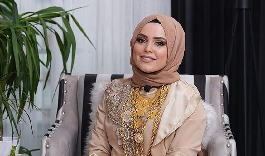 Altınlarıyla şov yapan Nevra Bilem’e suç duyurusu! Dolandırılan takipçisi soluğu karakolda aldı Altınlarıyla şov yapan Nevra Bilem’e suç duyurusu! Dolandırılan takipçisi soluğu karakolda aldı - 2. Resim