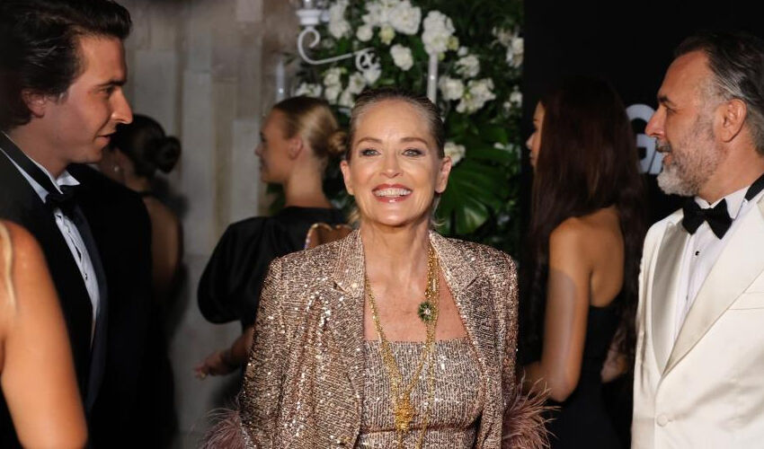Bodrum’da ünlü yağmuru! Sinemanın yıldızı Sharon Stone’a Global İkon Ödülü verildi Bodrum’da ünlü yağmuru! Sinemanın yıldızı Sharon Stone’a Global İkon Ödülü verildi - 1. Resim