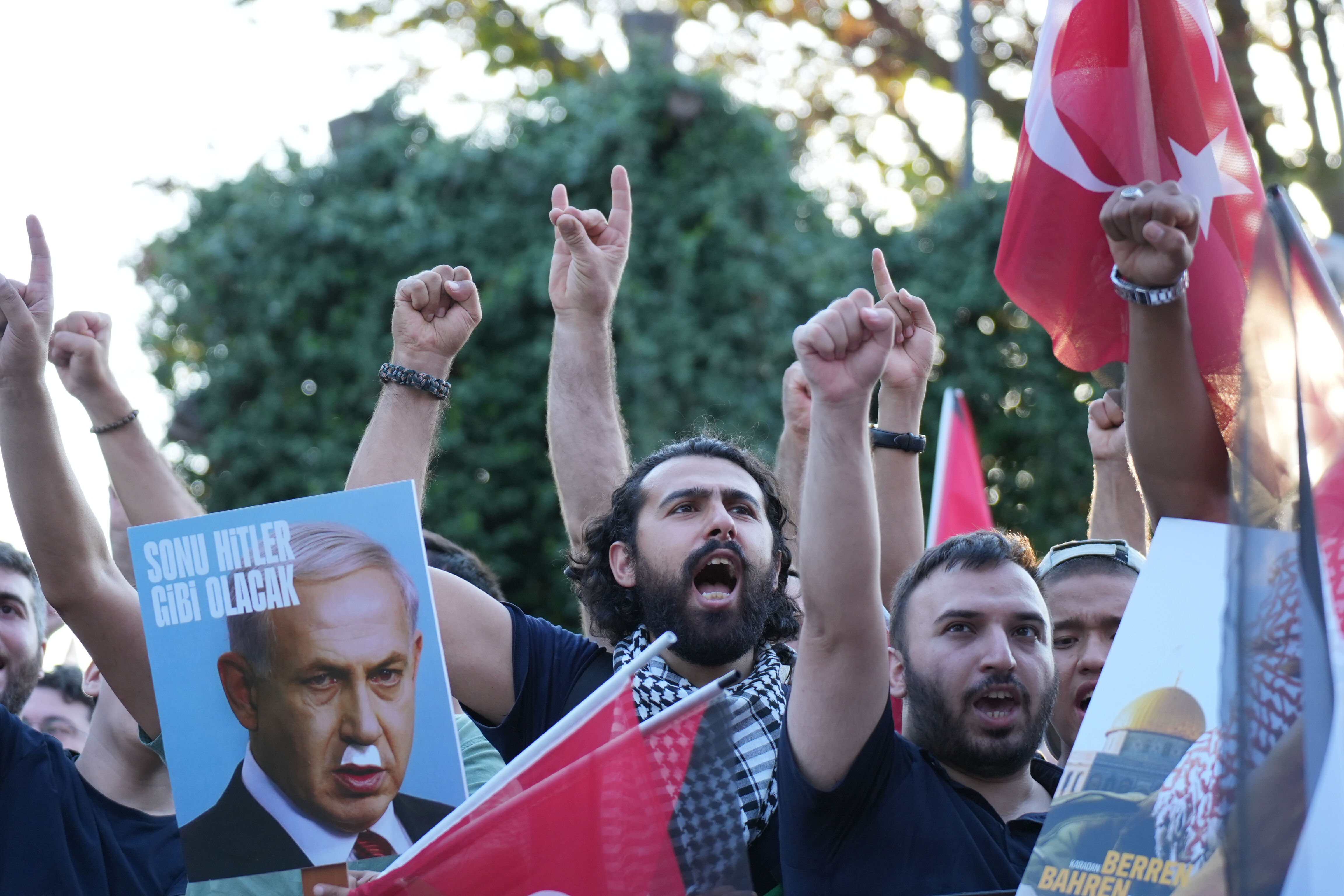 Ayasofya’dan Filistin direnişine destek ve dua! Haniye’nin vasiyeti Ayasofya’da yerine getirildi Ayasofya’dan Filistin direnişine destek ve dua! Haniye’nin vasiyeti Ayasofya’da yerine getirildi - 4. Resim