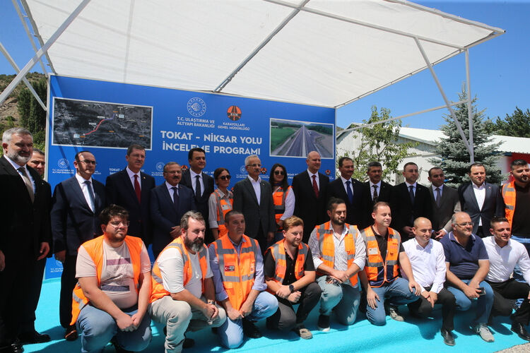 Bakan Uraloğlu, Tokat Niksar kara yolu projesini değerlendirdi: Artık işin önünde engel yok - 2. Resim