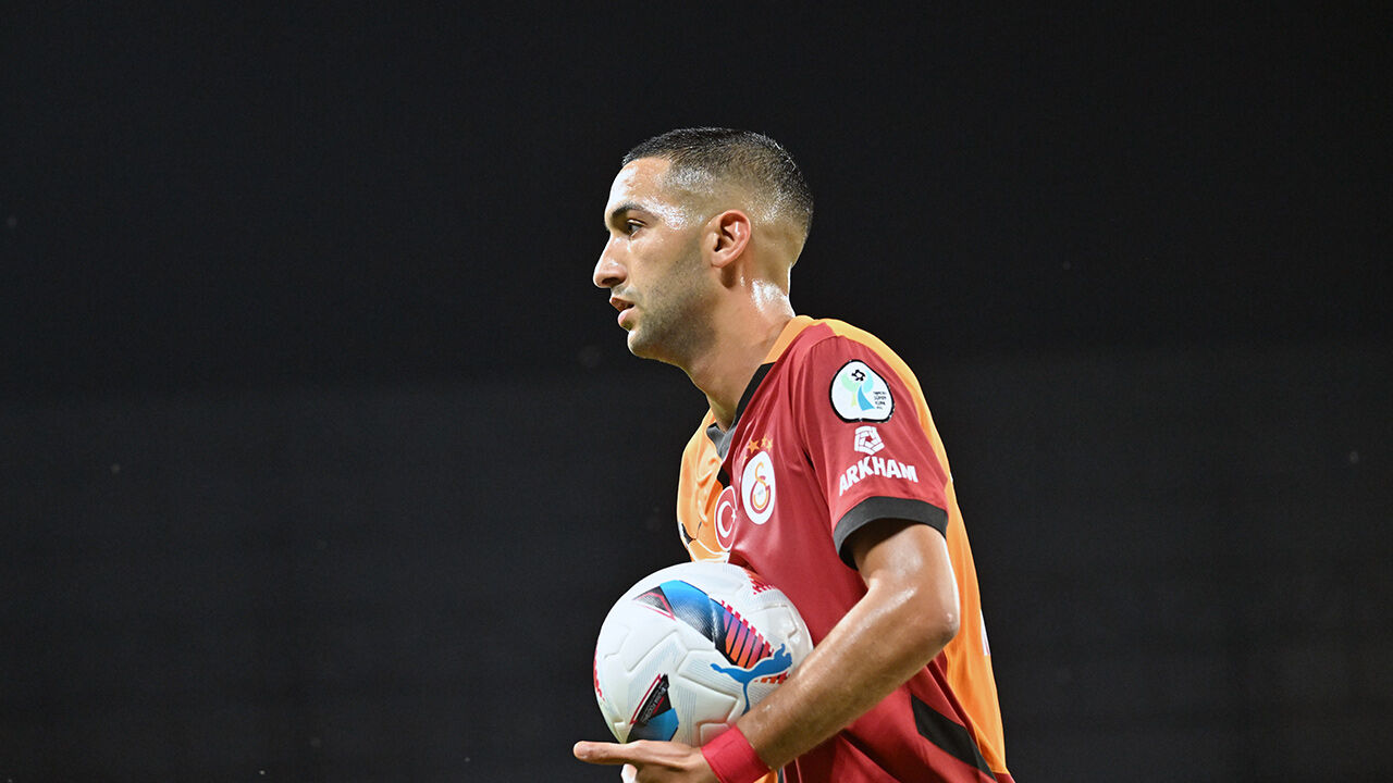 Okan Buruk'tan Beşiktaş mağlubiyeti sonrası çarpıcı sözler! 2 yıldızı hedef gösterdi Okan Buruk'tan Beşiktaş mağlubiyeti sonrası çarpıcı sözler! 2 yıldızı hedef gösterdi - 5. Resim