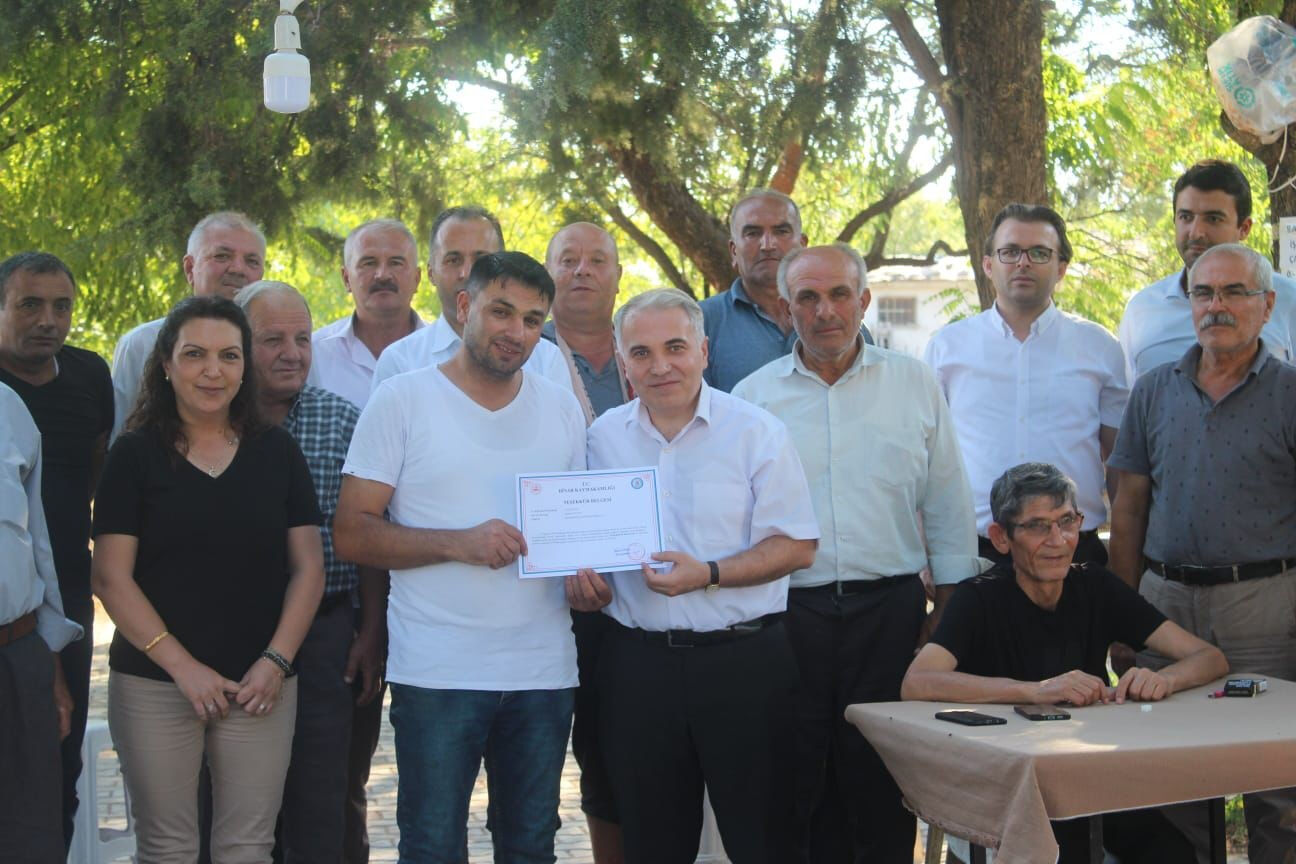 İçinde 500 bin TL olan çanta bulan esnaftan "İnsanlık ölmemiş" dedirten davranış İçinde 500 bin TL olan çanta bulan esnaftan "İnsanlık ölmemiş" dedirten davranış - 2. Resim