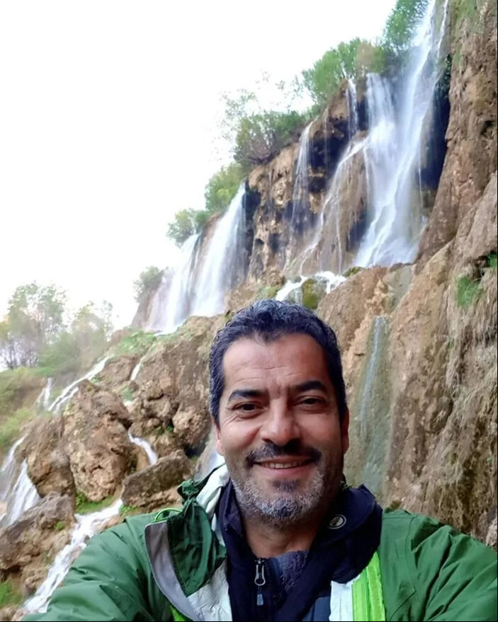 Kenan İmirzalıoğlu'nun abisi Derviş İmirzalıoğlu'nu görenler hangisi 'Kenan' bilemedi Kenan İmirzalıoğlu'nun abisi Derviş İmirzalıoğlu'nu görenler hangisi 'Kenan' bilemedi - 1. Resim