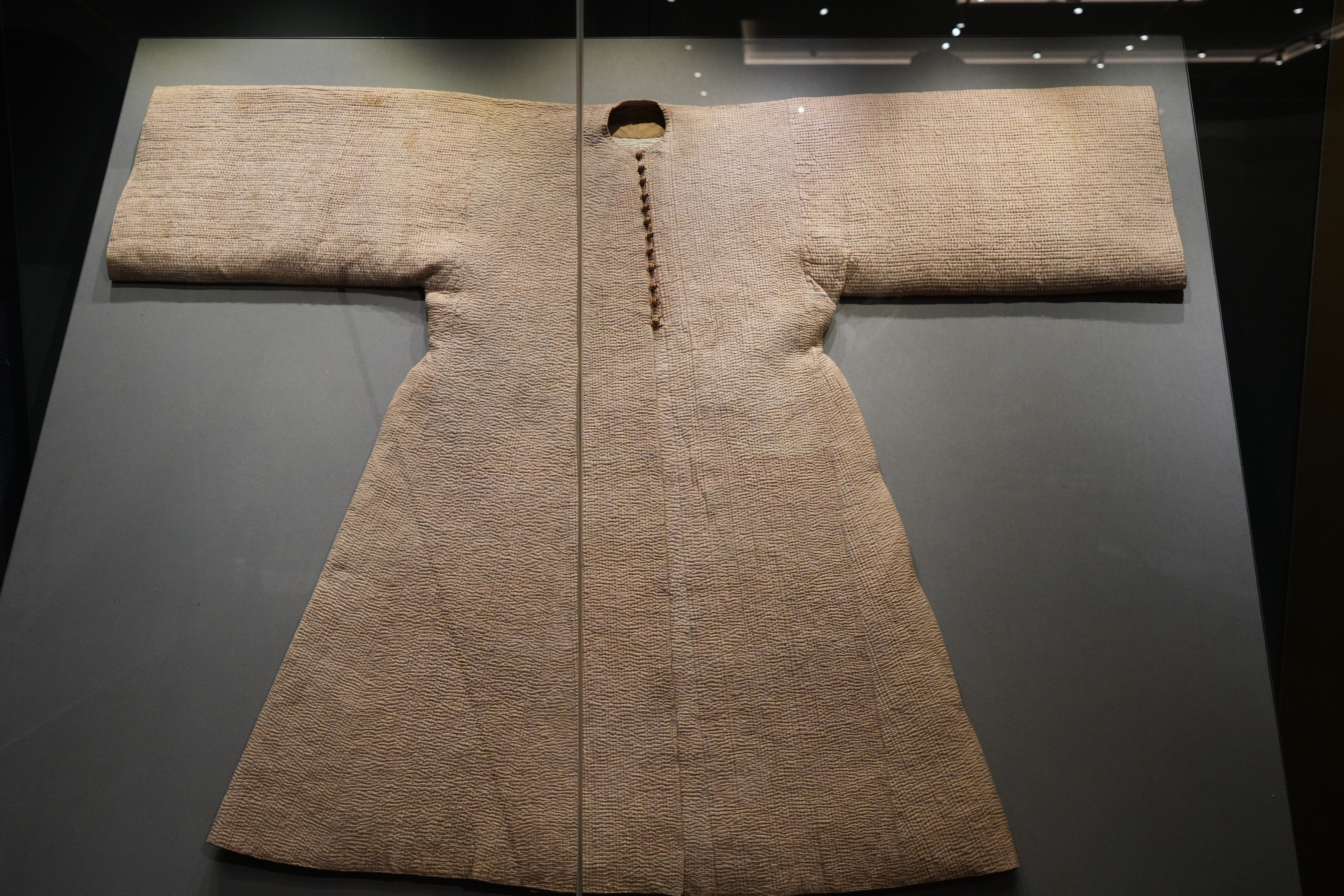 Yoğun talep üzerine sergi uzatıldı! Ankara'da sergilenen Fatih Sultan Mehmed'in özel eşyaları ziyaret ediliyor - 4. Resim