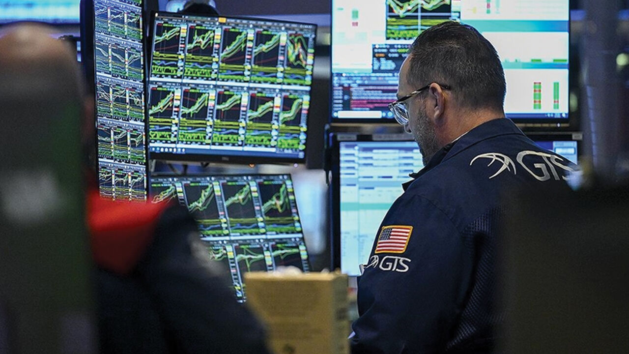 ABD ve Avrupa borsaları kayıplar derinleşti, 'Muhteşem 7'li 700 milyar dolar kaybetti - 2. Resim