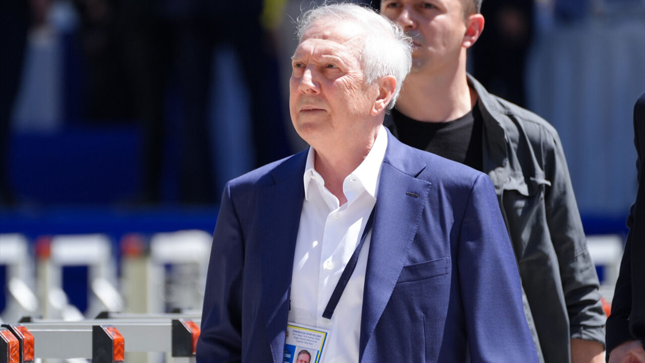 Fenerbahçe Sportif Direktörü Mario Branco'dan Aziz Yıldırım'a flaş Mourinho sözleri! Resmi açıklama geldi Fenerbahçe Sportif Direktörü Mario Branco'dan Aziz Yıldırım'a flaş Mourinho sözleri! Resmi açıklama geldi - 4. Resim