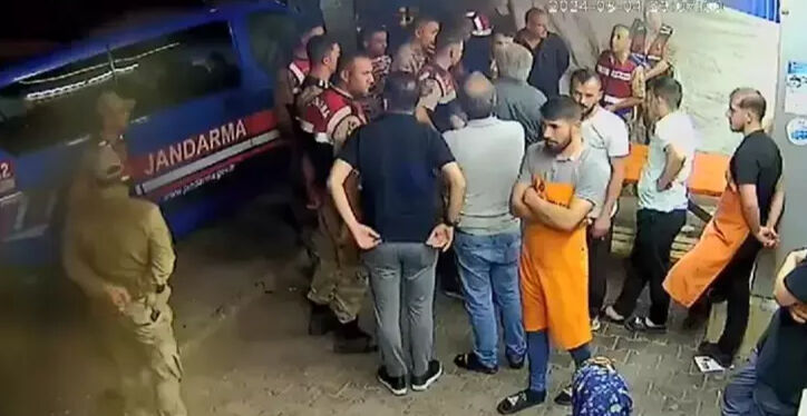 Kavgada bebeği yere düşmüştü! Ailesiyle darbedilen savcının ifadesi ortaya çıktı Kavgada bebeği yere düşmüştü! Ailesiyle darbedilen savcının ifadesi ortaya çıktı - 1. Resim