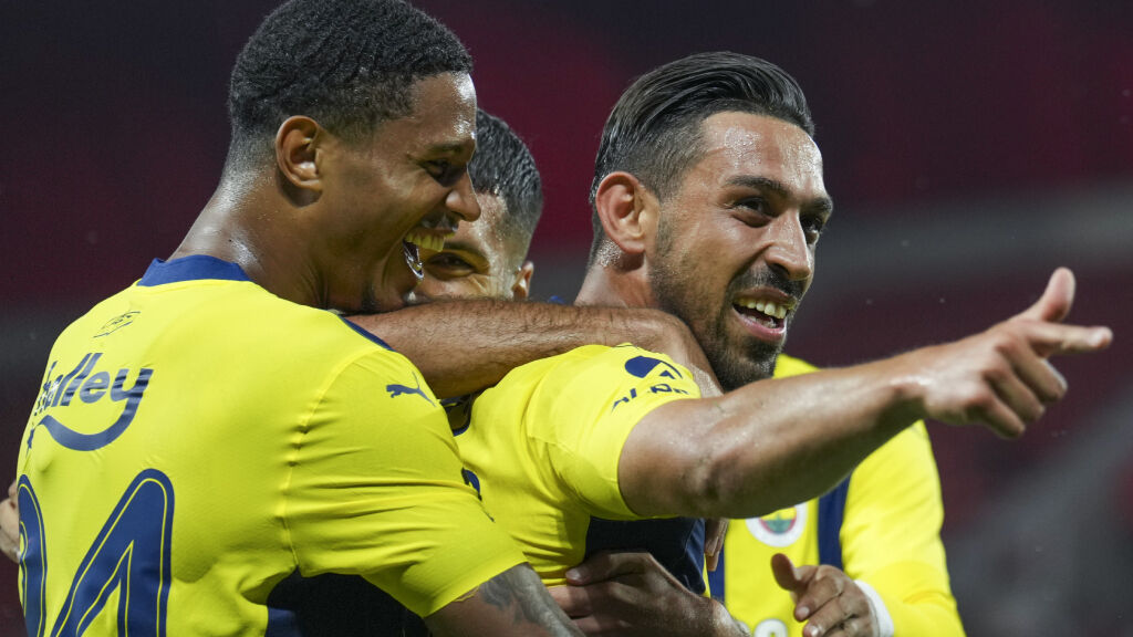 Lille ile karşılaşan Fenerbahçe'ye son dakika şoku! Tur İstanbul'a kaldı Lille ile karşılaşan Fenerbahçe'ye son dakika şoku! Tur İstanbul'a kaldı - 1. Resim