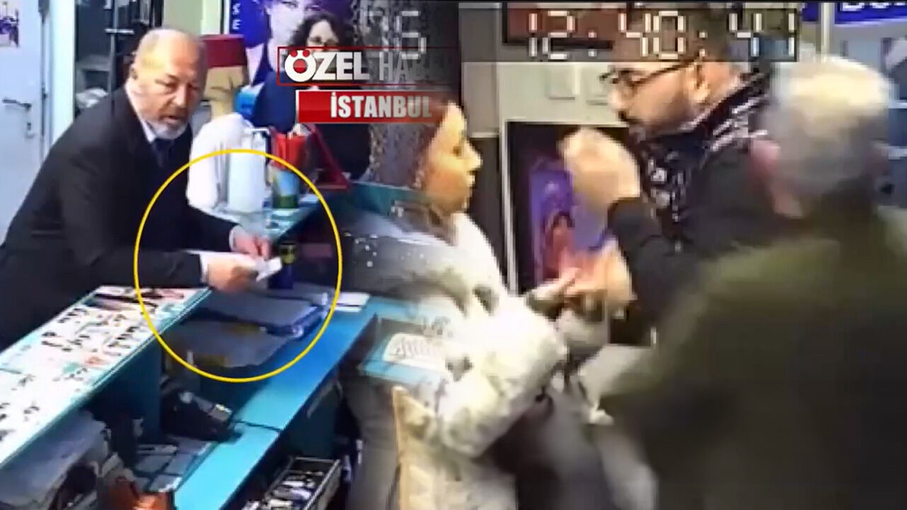 Akıllara durgunluk veren olay! Yarım milyonluk senedi kapıp saniyeler içinde yuttu Akıllara durgunluk veren olay! Yarım milyonluk senedi kapıp saniyeler içinde yuttu - 1. Resim