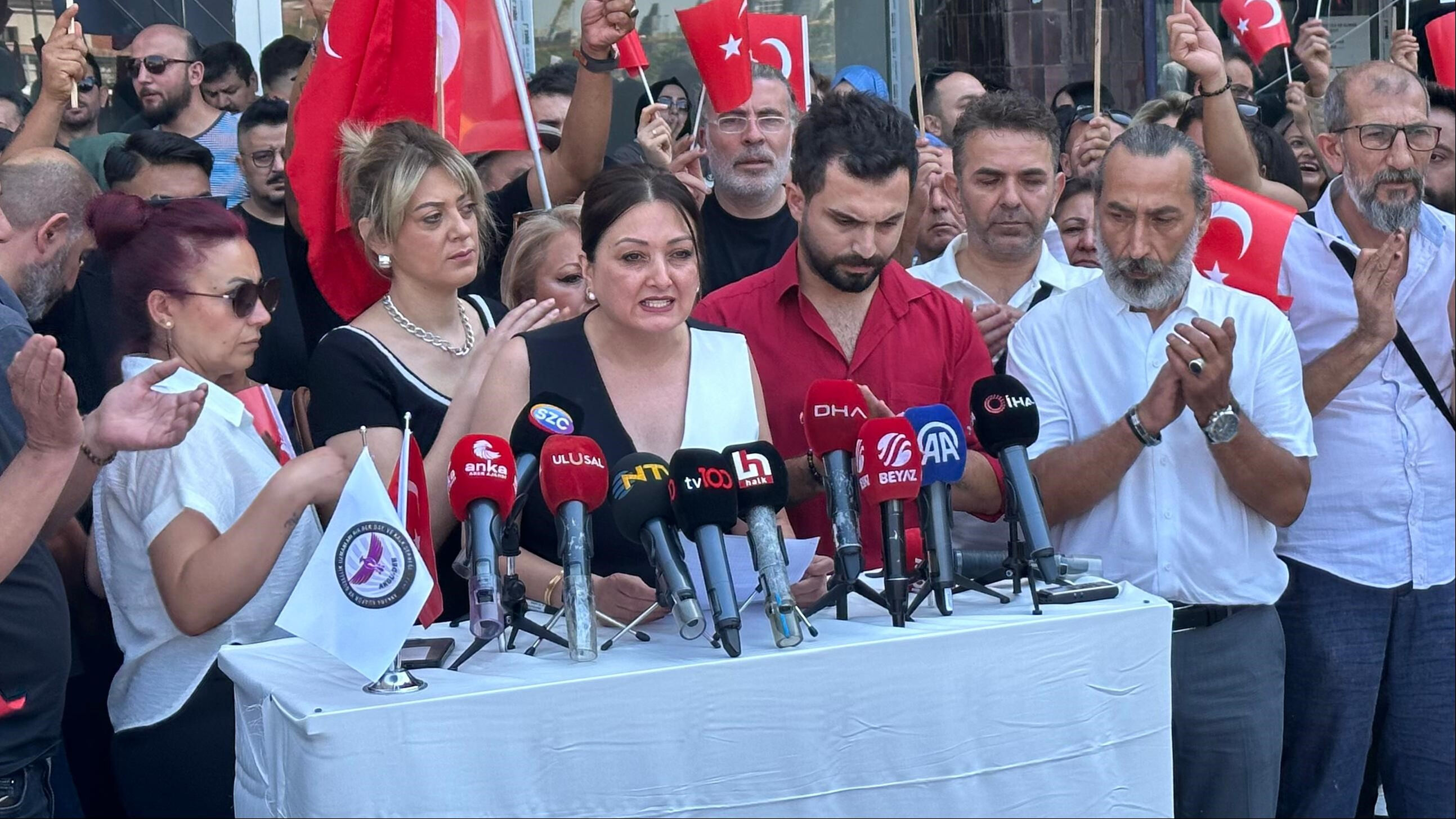 Kuaförlerden 'pazar tatili' tepkisi: Maddi zorluğu büyütecek bir karar - 1. Resim