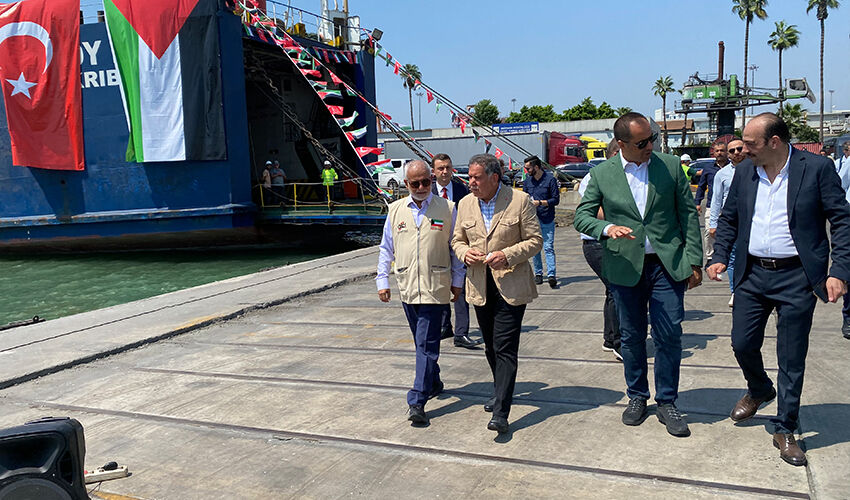 Kuveyt KSR ve İHH Gazze’ye insani yardım gemisi gönderdi Kuveyt KSR ve İHH Gazze’ye insani yardım gemisi gönderdi - 2. Resim