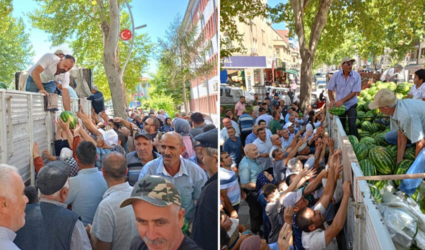 17 ton karpuzu ücretsiz dağıttı, herkesin midesi bayram etti 17 ton karpuzu ücretsiz dağıttı, herkesin midesi bayram etti - 2. Resim