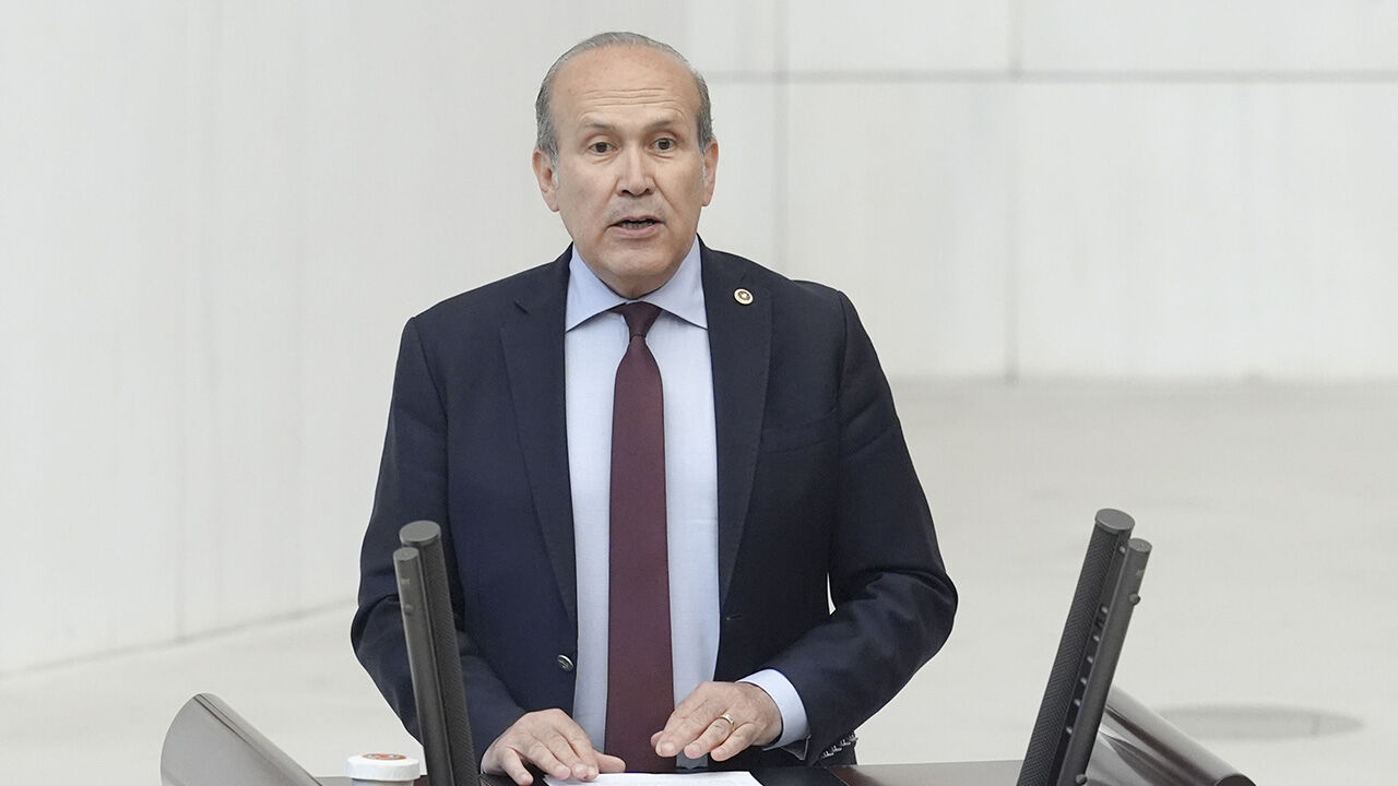 CHP'li Namık Tan kimin vekili? Bakan Fidan'a tepki gösterdi, soykırımcılara sahip çıktı - 1. Resim