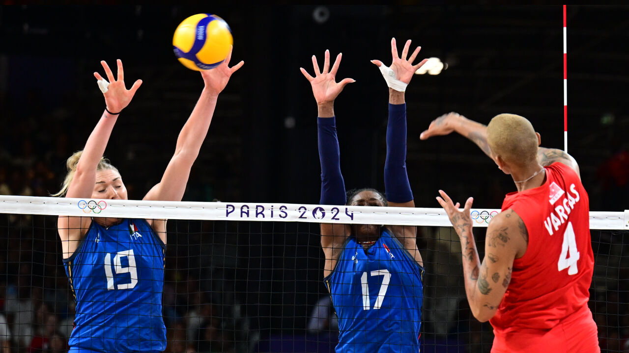 Filenin Sultanları, İtalya'ya elendi! Brezilya ile bronz madalya maçına çıkılacak Filenin Sultanları, İtalya'ya elendi! Brezilya ile bronz madalya maçına çıkılacak - 1. Resim