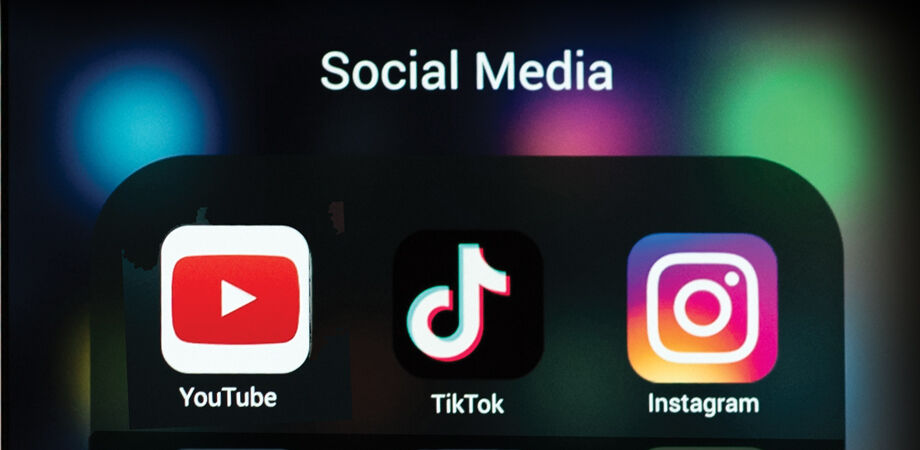 Instagram ve YouTube'un gizli anlaşması ortaya çıktı! 18 yaş altı çocuklara özel reklamlar gösteriyorlar - 1. Resim
