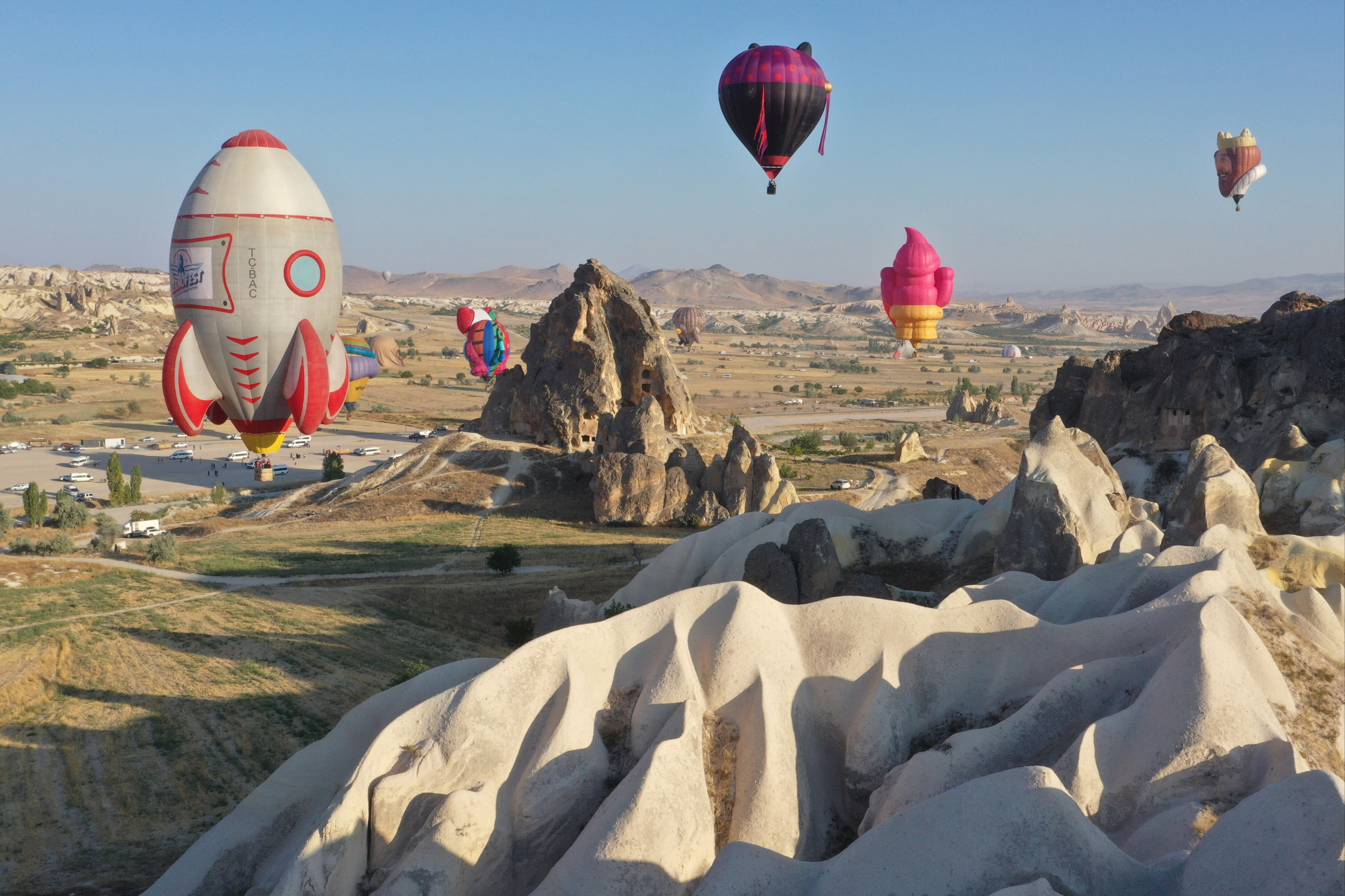 Kapadokya'da farklı bir sabah! Kültür Yolu Festivali Nevşehir'de 18 ülkeden figürlü sıcak hava balonlarıyla başladı Kapadokya'da farklı bir sabah! Kültür Yolu Festivali Nevşehir'de 18 ülkeden figürlü sıcak hava balonlarıyla başladı - 3. Resim