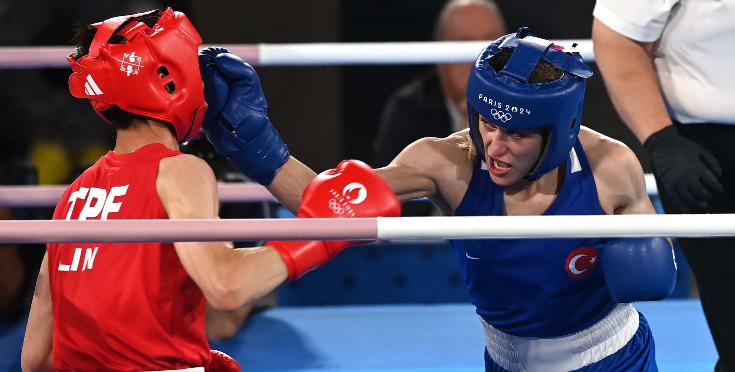 Ringlerin kraliçeleri! Paris'te tesellimiz boksörler - 1. Resim
