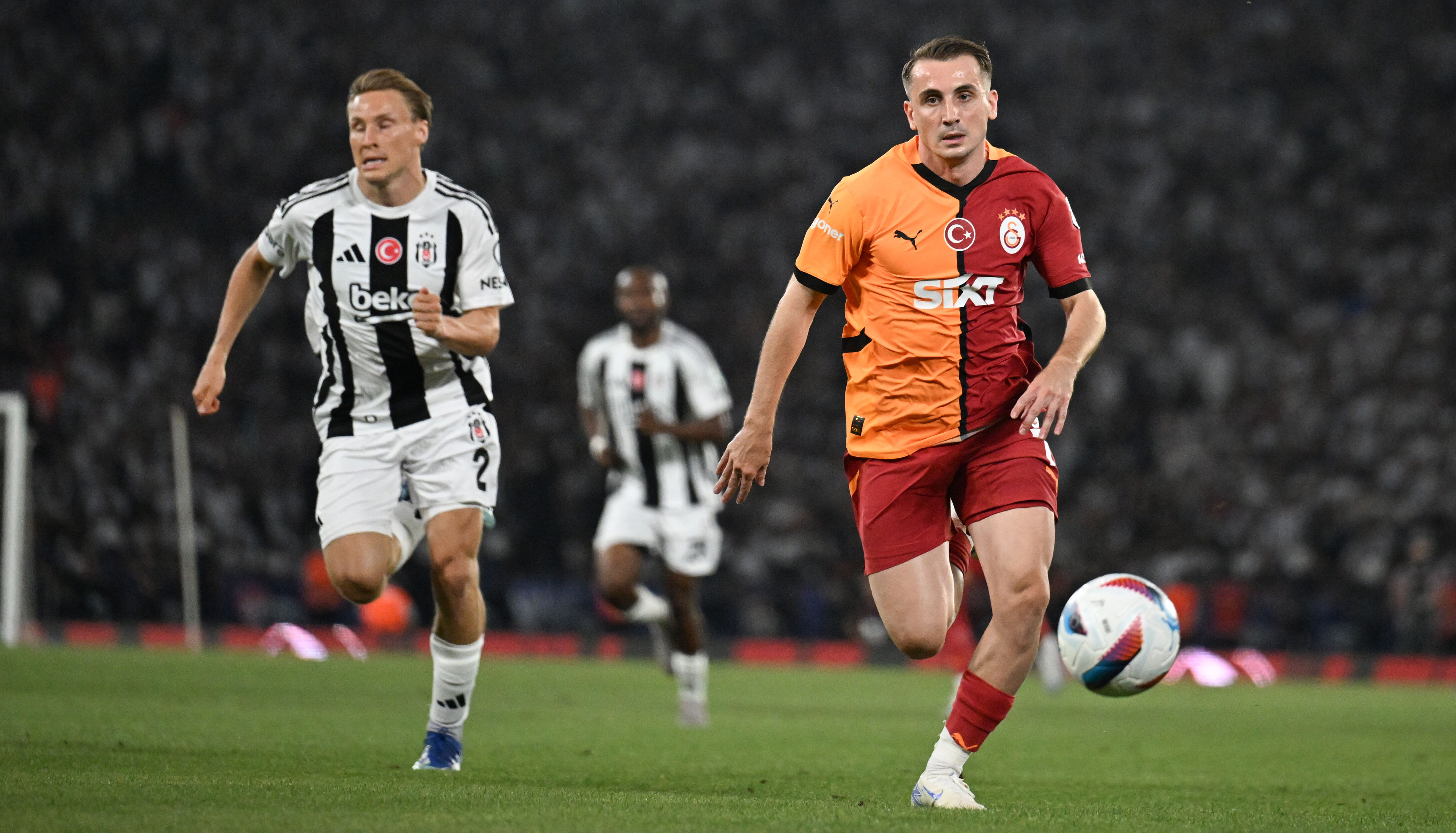 Sezon başı hep kaos var! Okan Buruk'tan Kerem ve Köhn sözleri - 1. Resim
