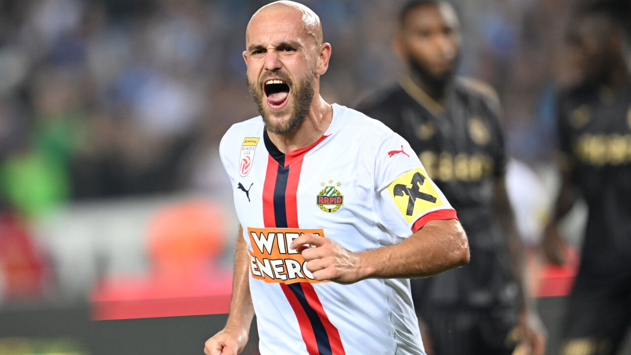 Trabzonspor, Rapid Wien'e evinde kaybetti! Umutlar Avusturya'daki rövanşa kaldı Trabzonspor, Rapid Wien'e evinde kaybetti! Umutlar Avusturya'daki rövanşa kaldı - 1. Resim