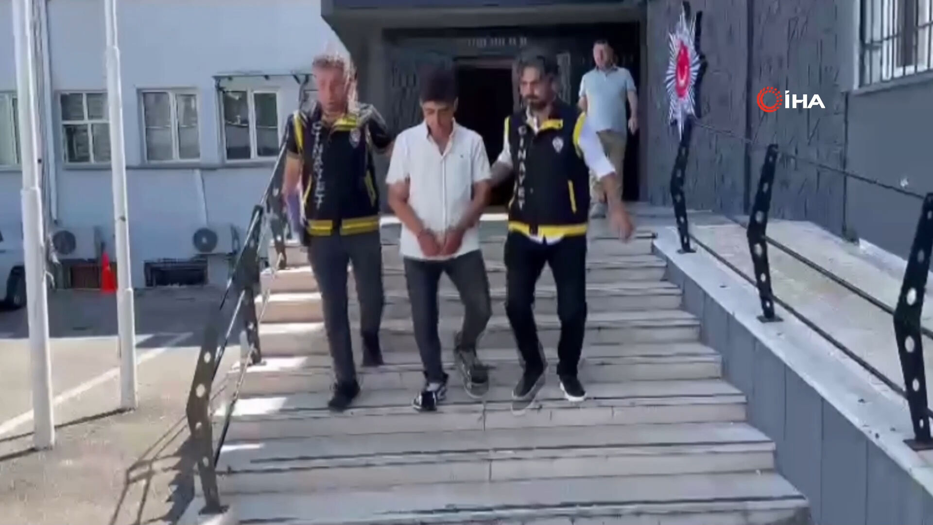 Yangında cesedi bulunan adam cinayete kurban gitmiş! Üniversiteli gençten tüyler ürperten plan - 3. Resim