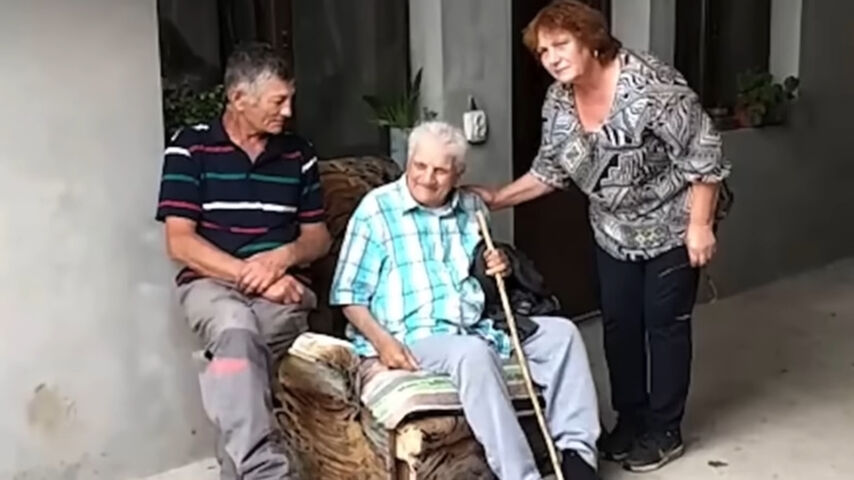 Herkes bu esrarengiz olayı konuşuyor...30 yıl önce sırra kadem basan adam aynı kıyafetlerle döndü Zamanın içinde kaybolan adam... 30 yıl önce sırra kadem basan adam aynı kıyafetlerle döndü - 1. Resim