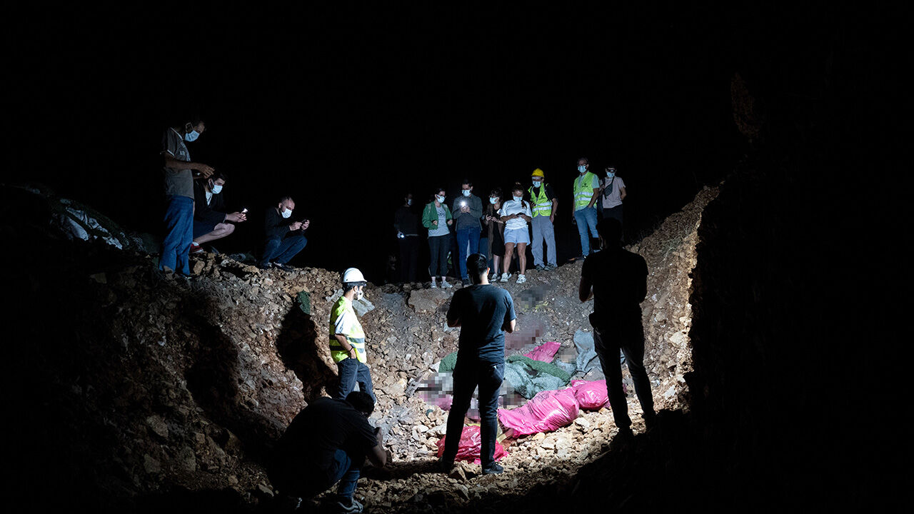 Altındağ'da neler oluyor? Belediyeden açıklama: Hayvan mezarlığını dağıtarak