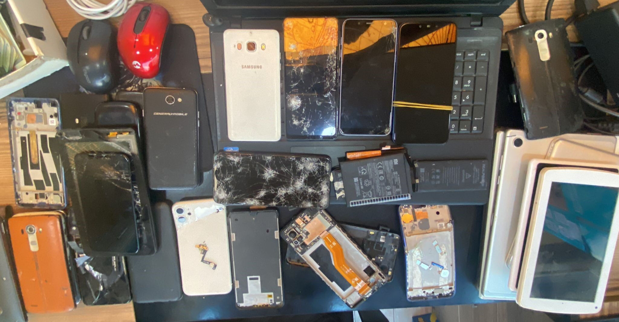 Bu telefonlar sağlığınızı tehlikeye atıyor! Sakın satın almayın Bu telefonlar sağlığınızı tehlikeye atıyor! Sakın satın almayın - 1. Resim