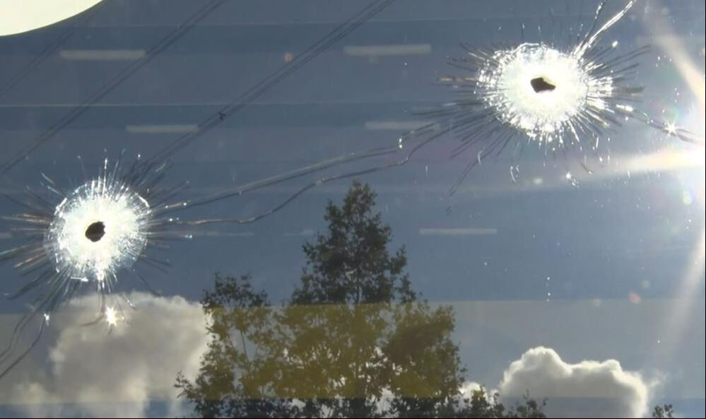 Haraç istedikleri yeri üst üste 2 gün kurşunladılar! Esenyurt'ta dehşet anları - 1. Resim