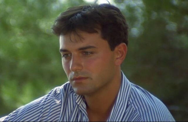 Serpil Çakmaklı ve Yalçın Dümer'in kızının son hali görenleri şaşırttı Serpil Çakmaklı ve Yalçın Dümer'in kızının son hali görenleri şaşırttı - 1. Resim