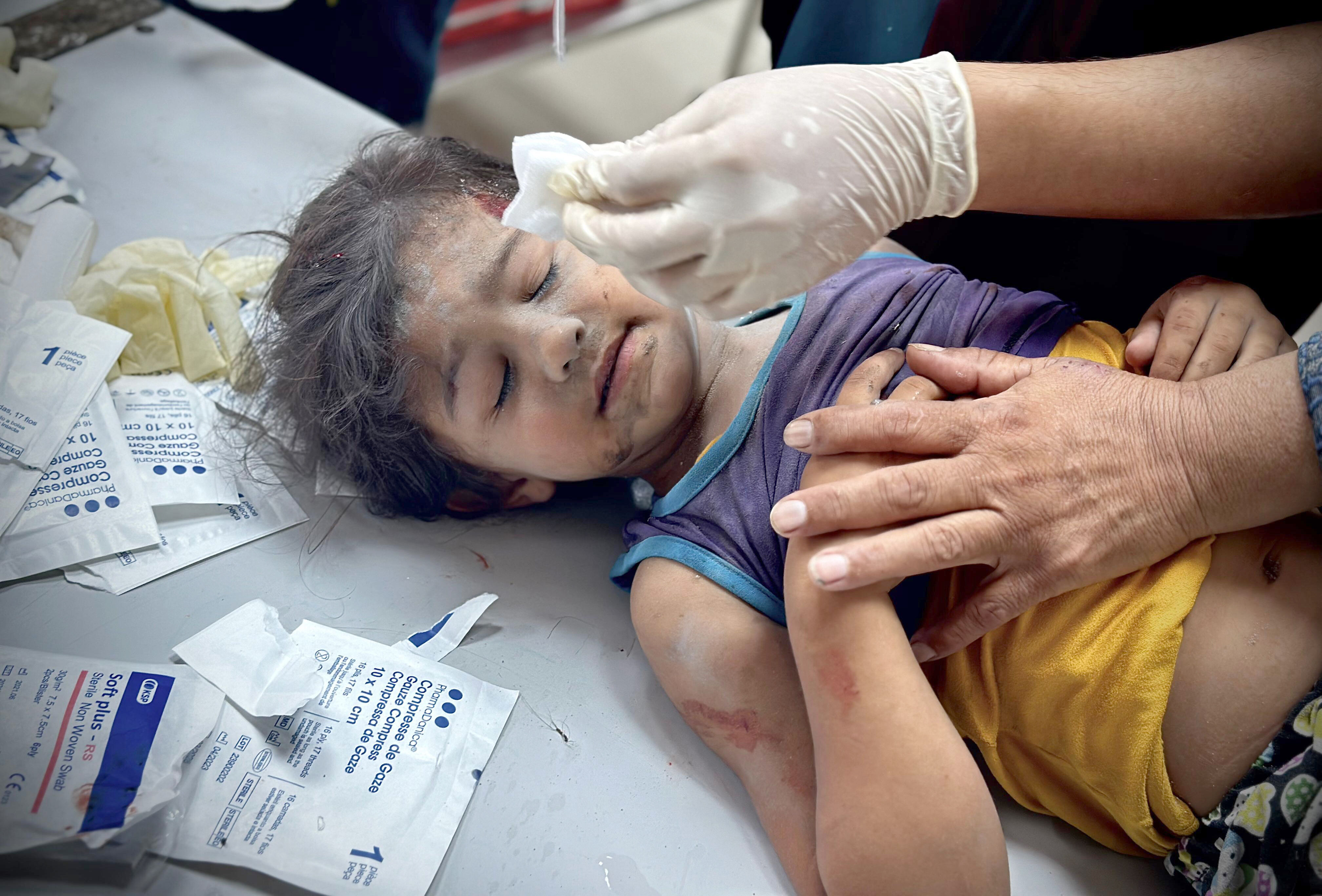 Yine çocukları hedef aldı! Çok sayıda ölü ve yaralı var - 3. Resim