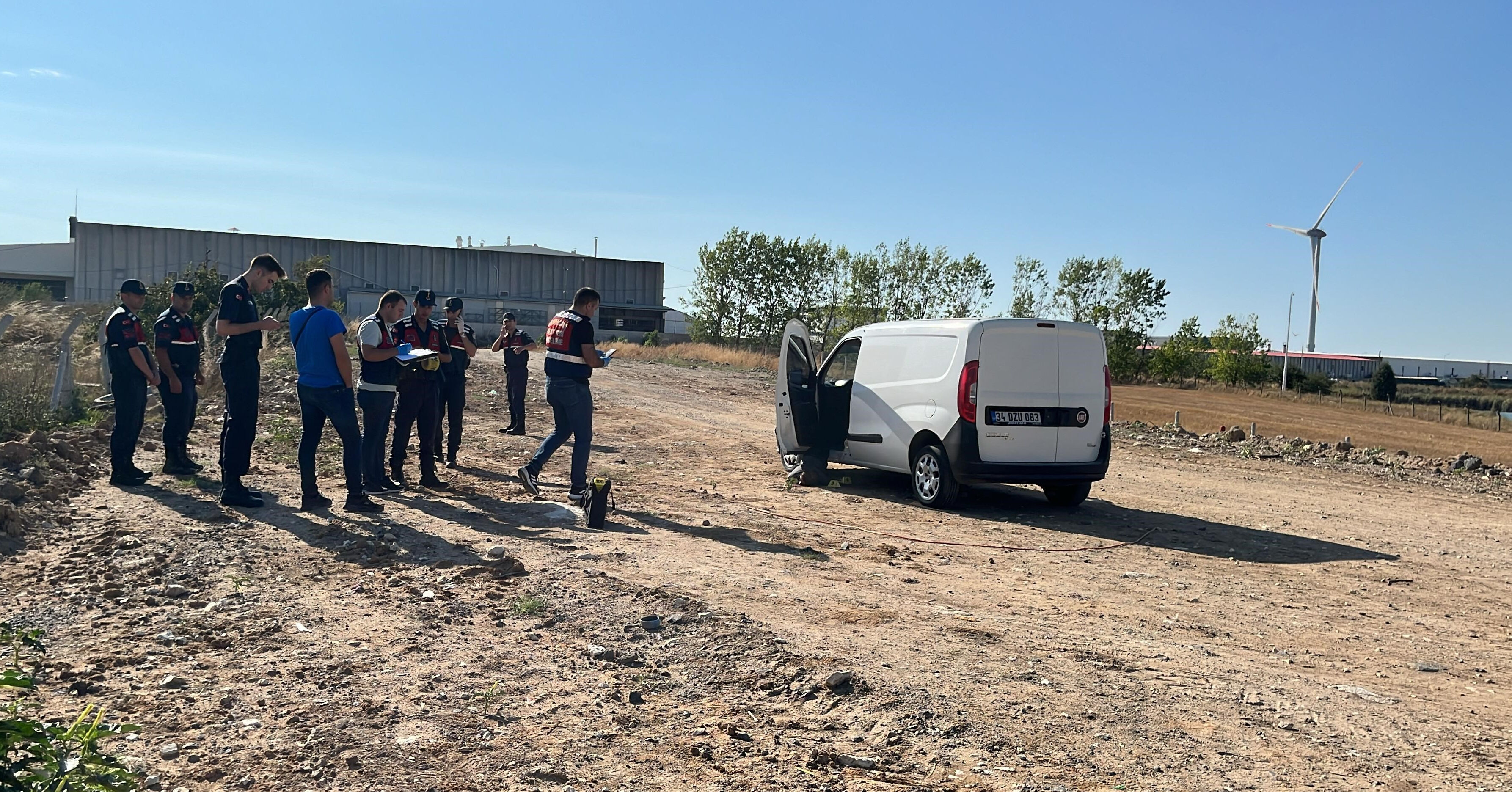 Cesetlerini işçiler buldu! Önce sevgilisini, sonra kendini öldürmüş - 1. Resim