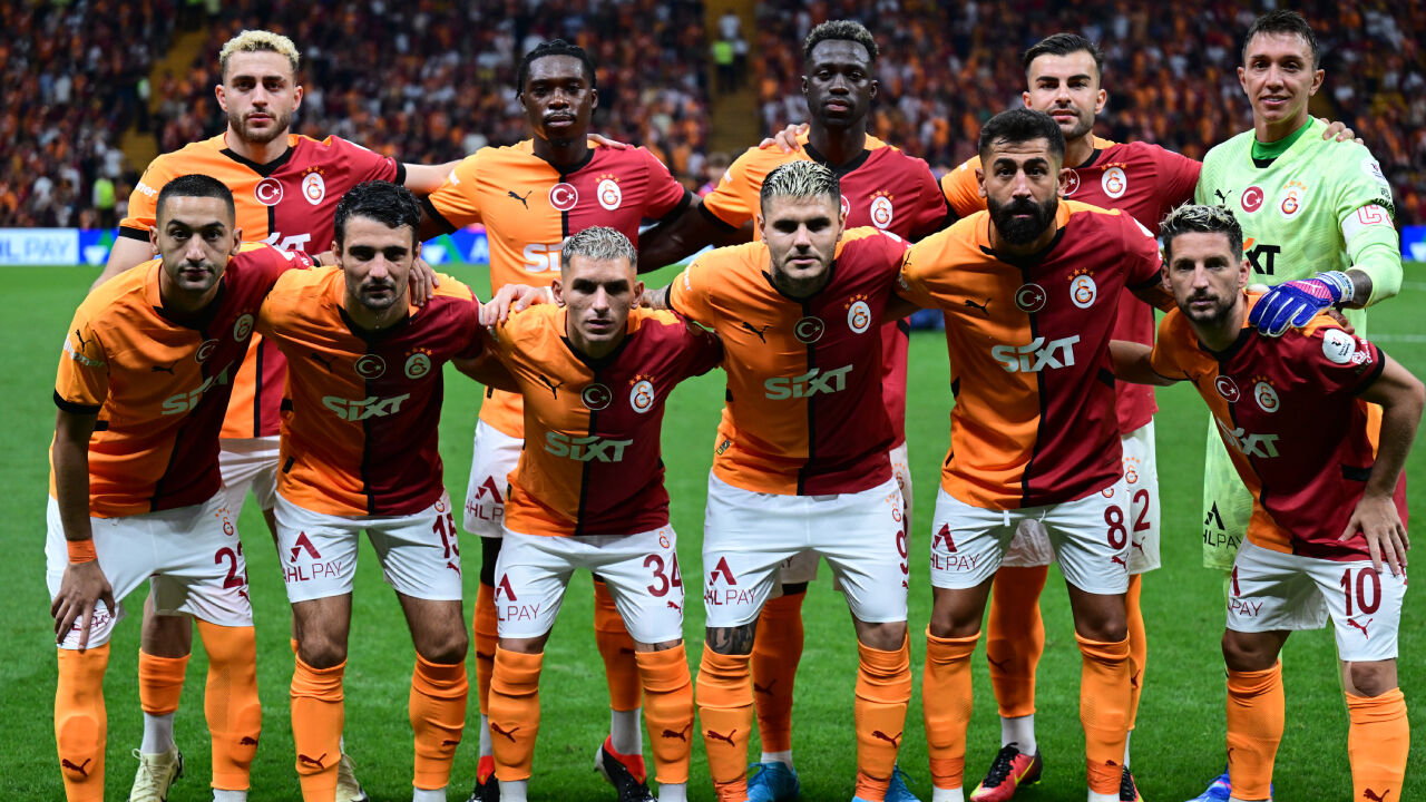 Muslera'dan maç sonu ilginç açıklama: Bazen Ferrari'ler de kaza yapabiliyorlar Muslera'dan maç sonu ilginç açıklama: Bazen Ferrari'ler de kaza yapabiliyorlar - 1. Resim