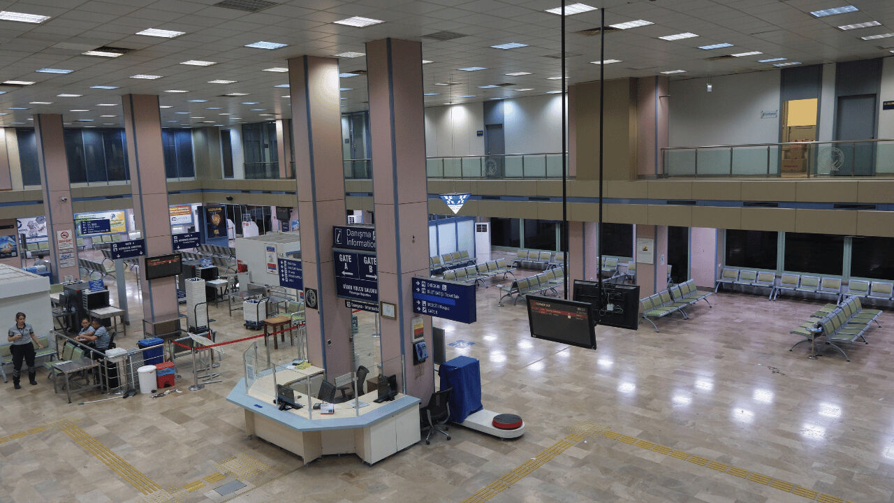 87 yıldır hizmet veren Adana Havalimanı taşınıyor! 10 Ağustos gece 00.00 itibarıyla yolcu uçuşlarına kapandı - 2. Resim