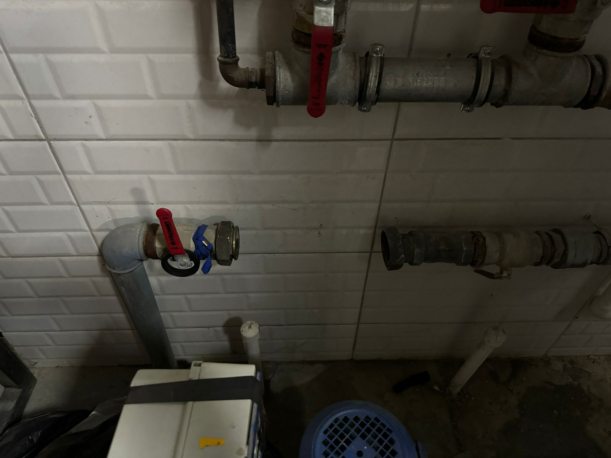 Bir zamanlar Süper Lig'deydi! Manisa FK'nin antrenman tesislerindeki su sayaçları söküldü Bir zamanlar Süper Lig'deydi! Manisa FK'nin antrenman tesislerindeki su sayaçları söküldü - 2. Resim