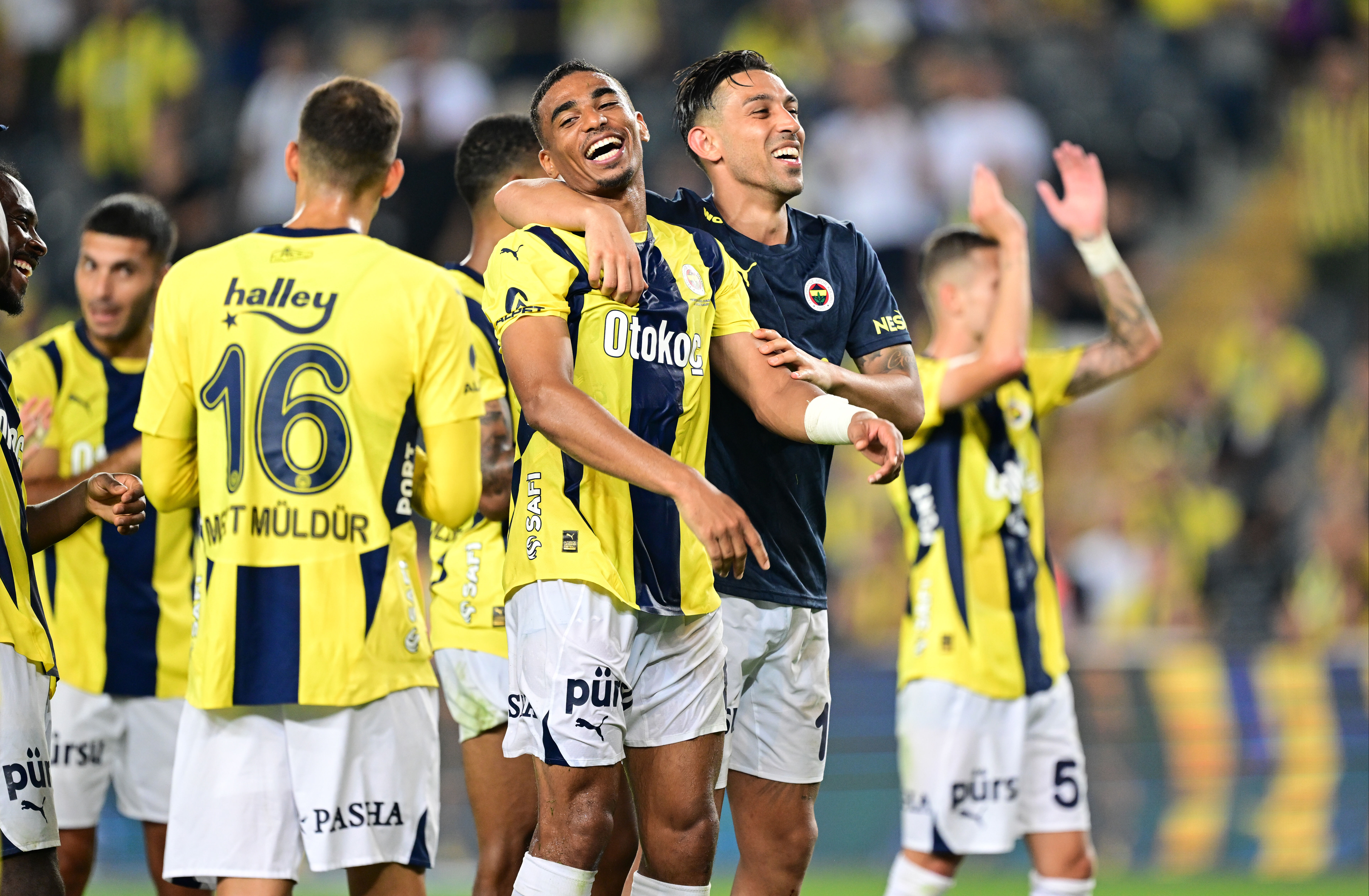 Fenerbahçe'nin Adana Demirspor galibiyetini spor yazarları değerlendirdi! 