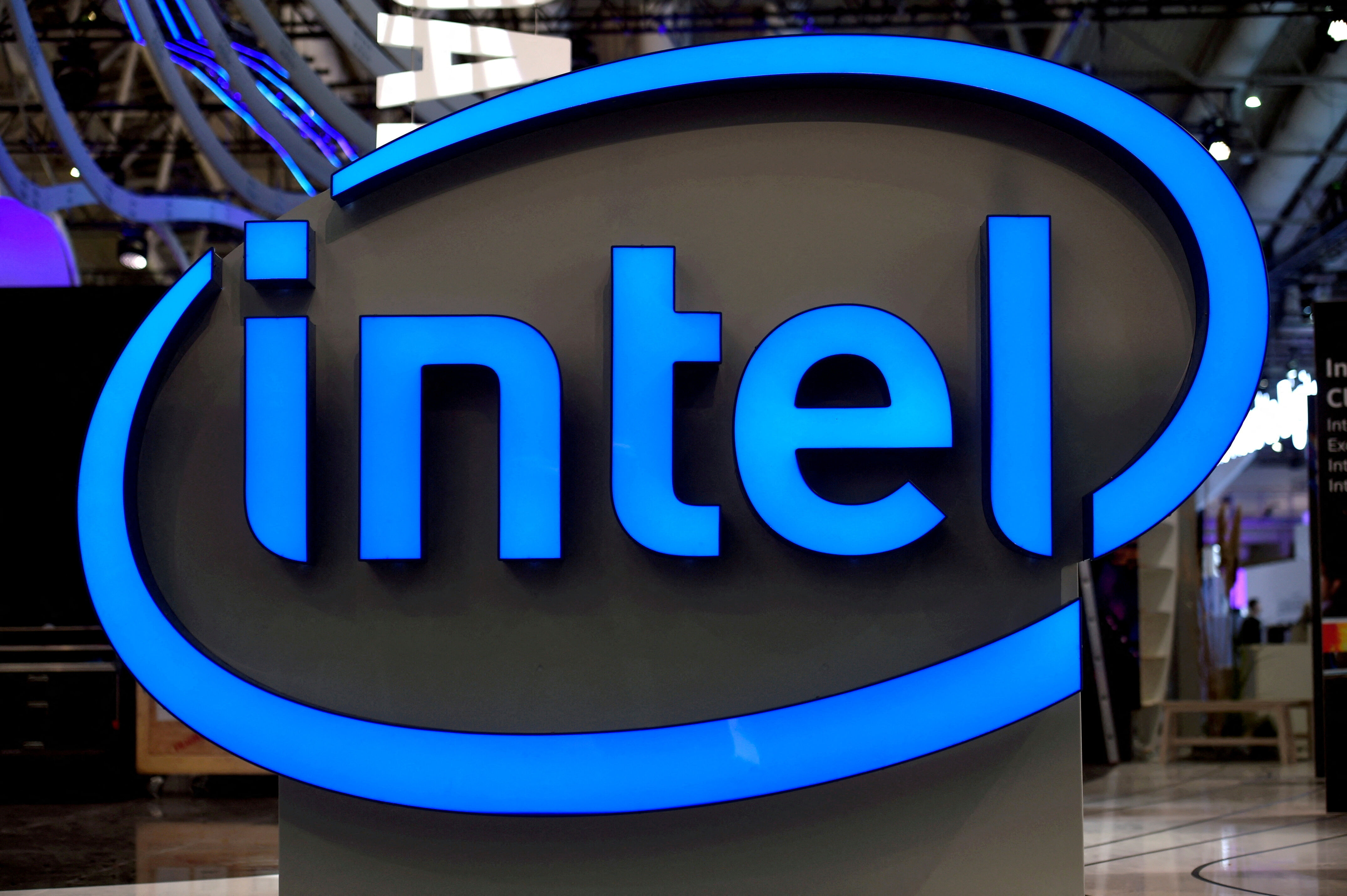Intel’in finansal ve hukuki sorunları artıyor! Şirket ilk hukuki davasıyla karşı karşıya - 1. Resim