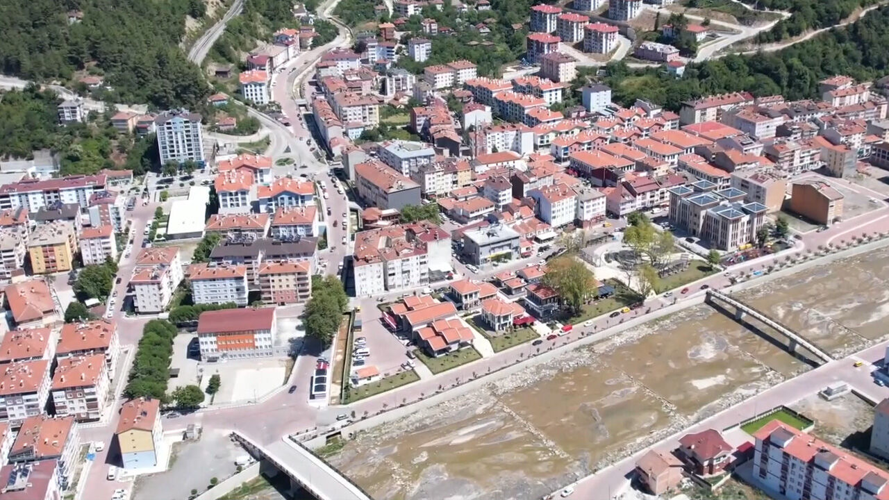 Sel felaketinin yaşandığı Bozkurt'u bir de şimdi görün! Bakan Kurum: Sözümüzü tuttuk - 5. Resim