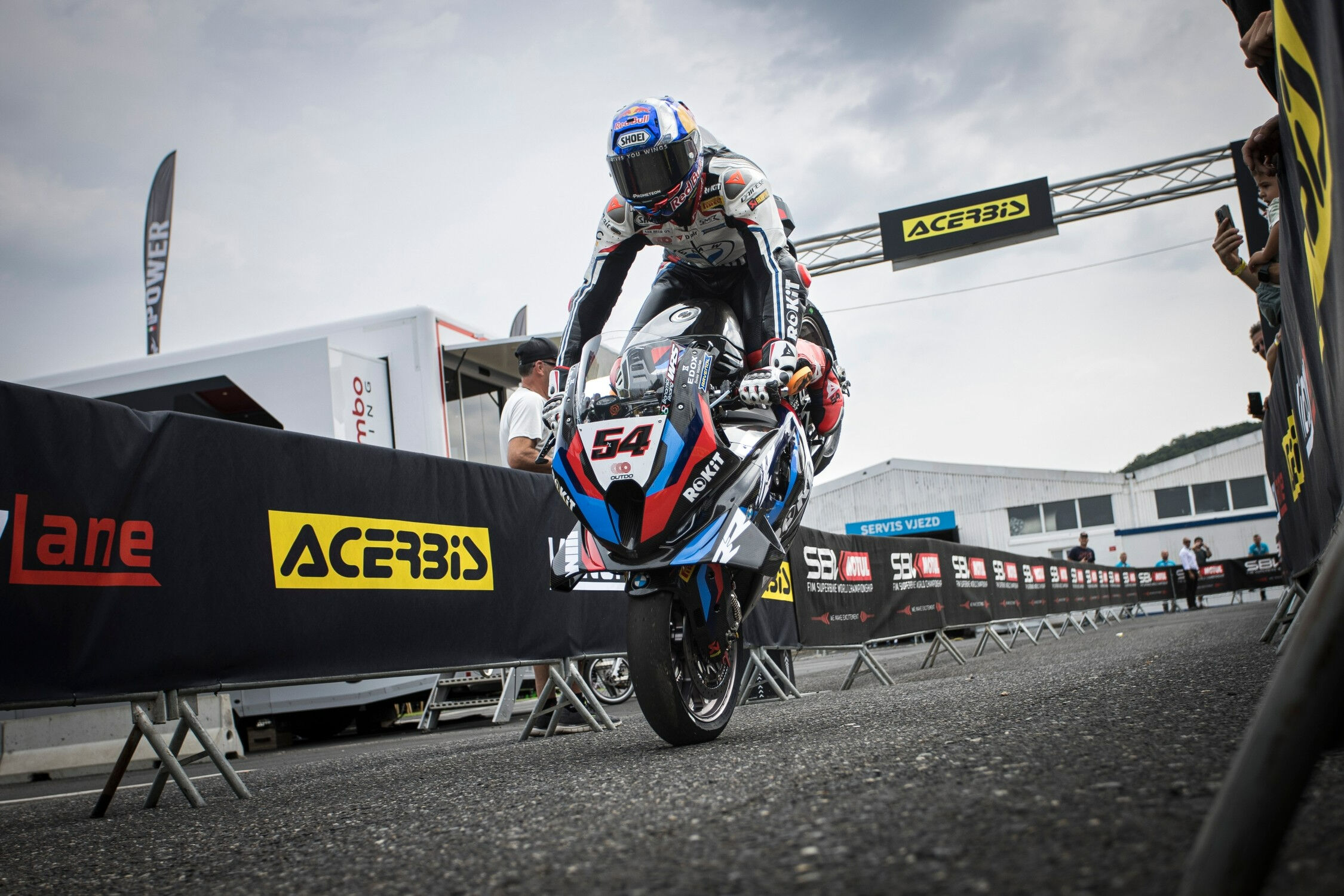 Toprak Razgatlıoğlu rekor kırdı, Yusuf Dikeç sevinci yaptı - 1. Resim