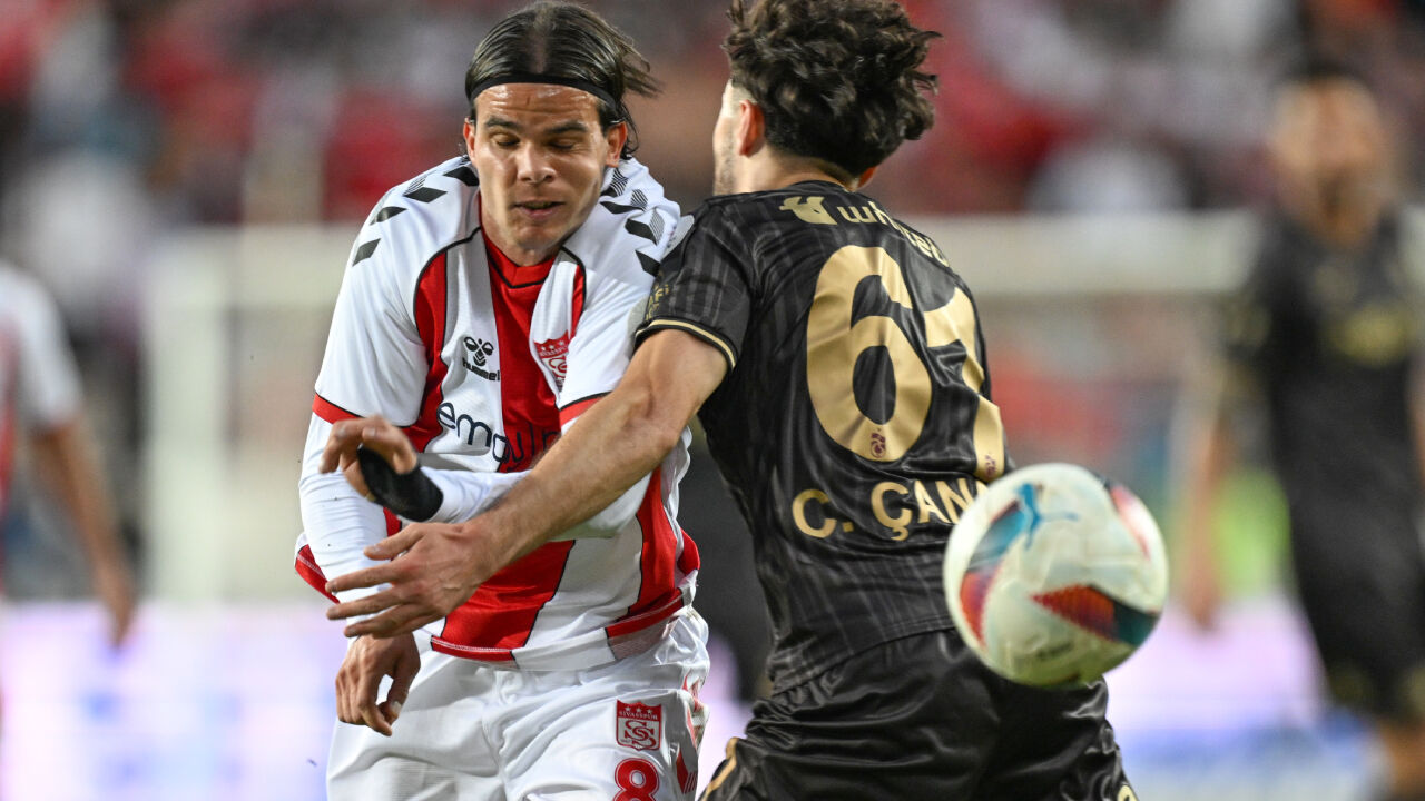 Trabzonspor, Sivasspor deplasmanından kayıpla döndü! Uğurcan Çakır maça damga vurdu - 1. Resim